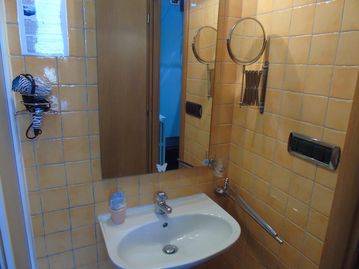 Hotel Rainbow Arma di Taggia Ngoại thất bức ảnh