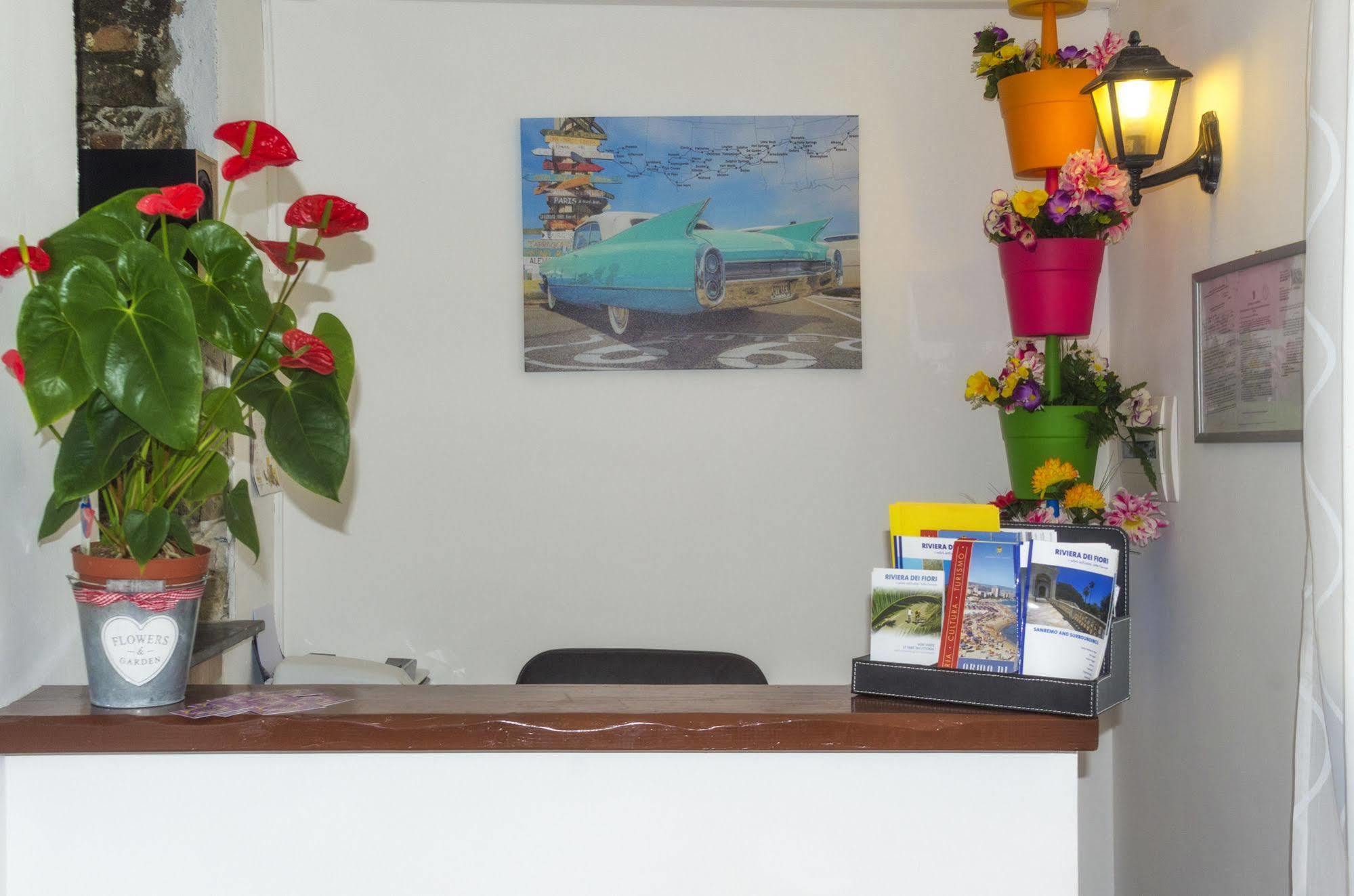 Hotel Rainbow Arma di Taggia Ngoại thất bức ảnh